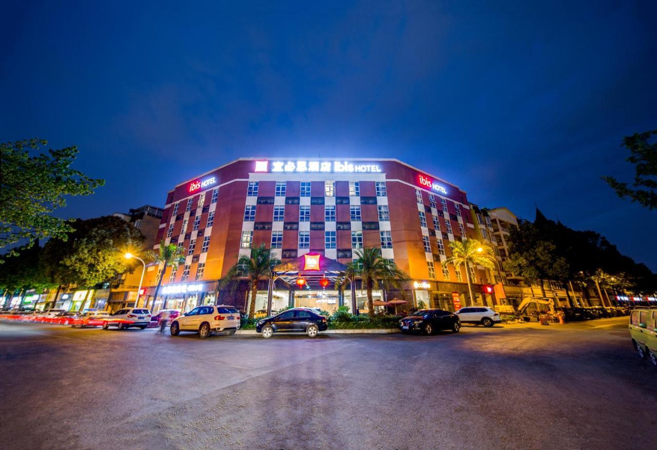 ibis Chengdu Meizhou Center Exterior foto