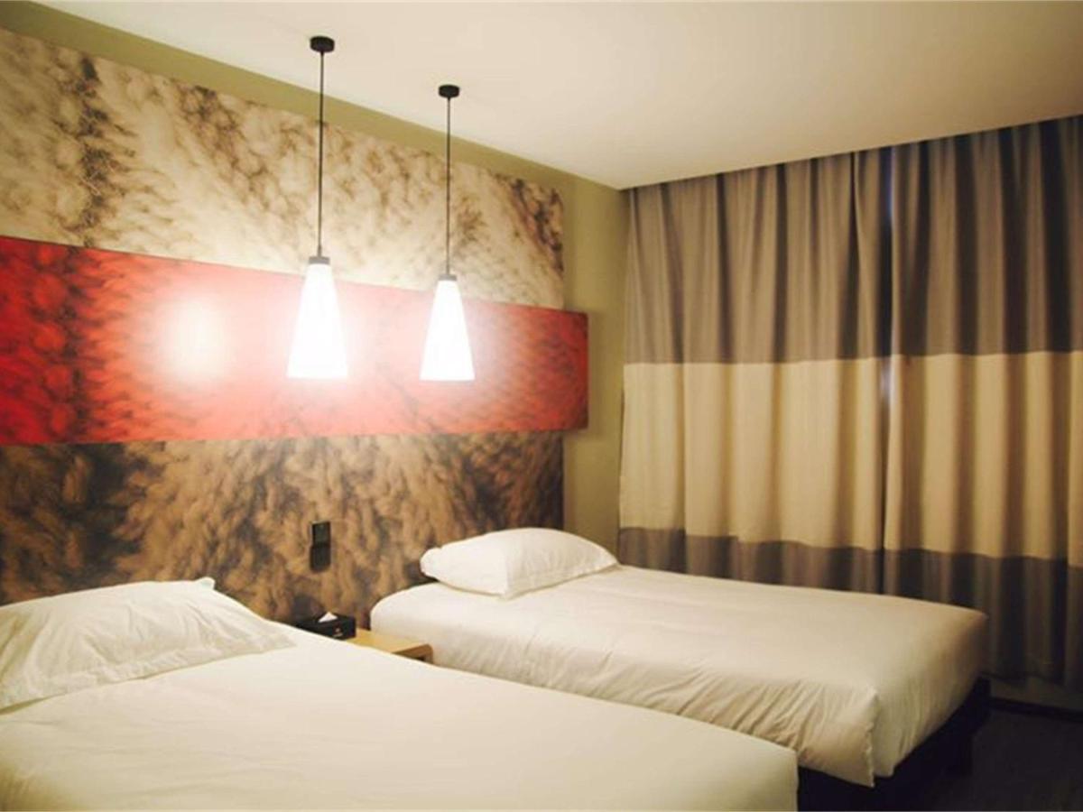 ibis Chengdu Meizhou Center Exterior foto